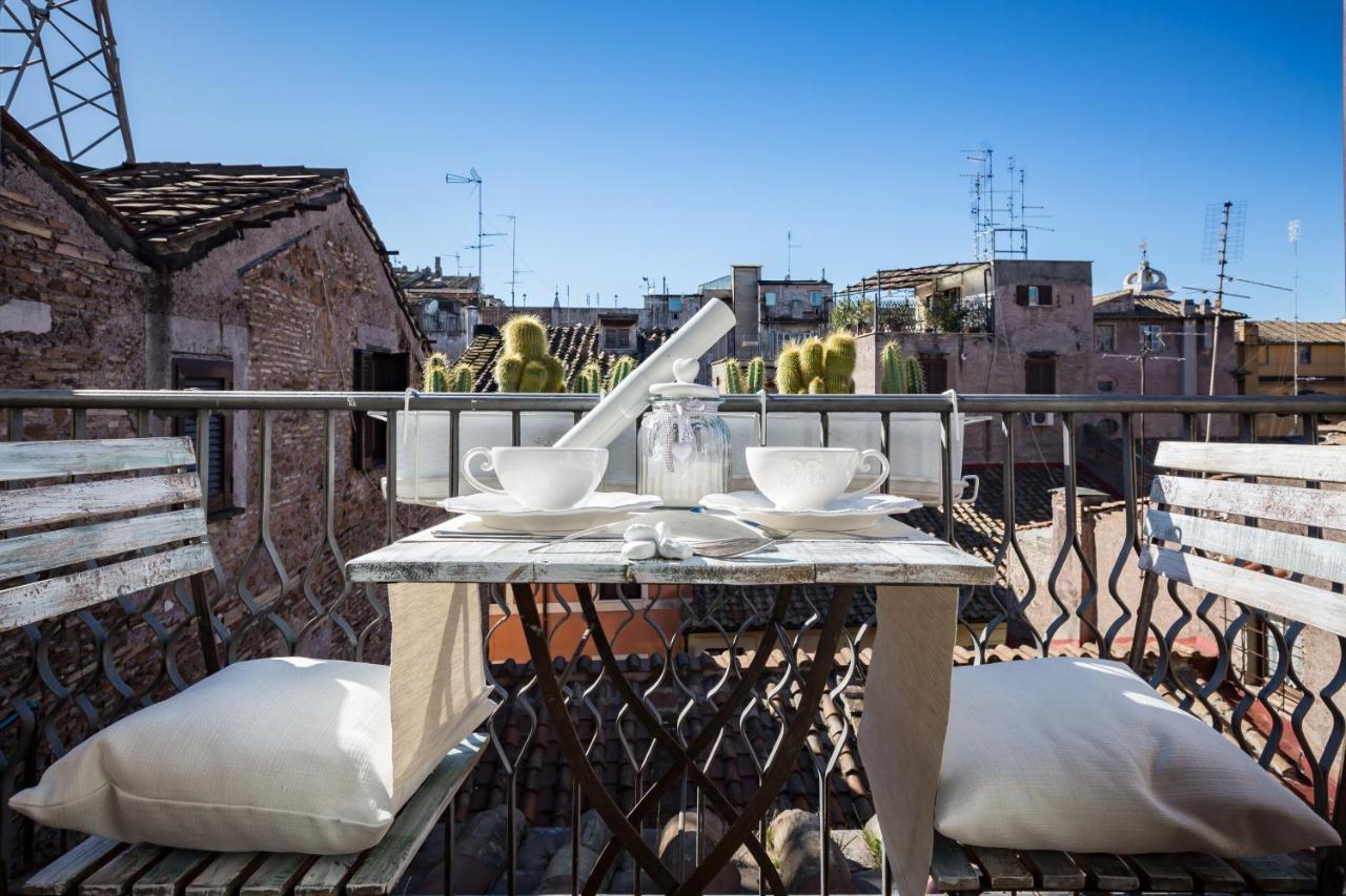 Campo Dei Fiori Luxury With Balcony Apartment Rome Luaran gambar